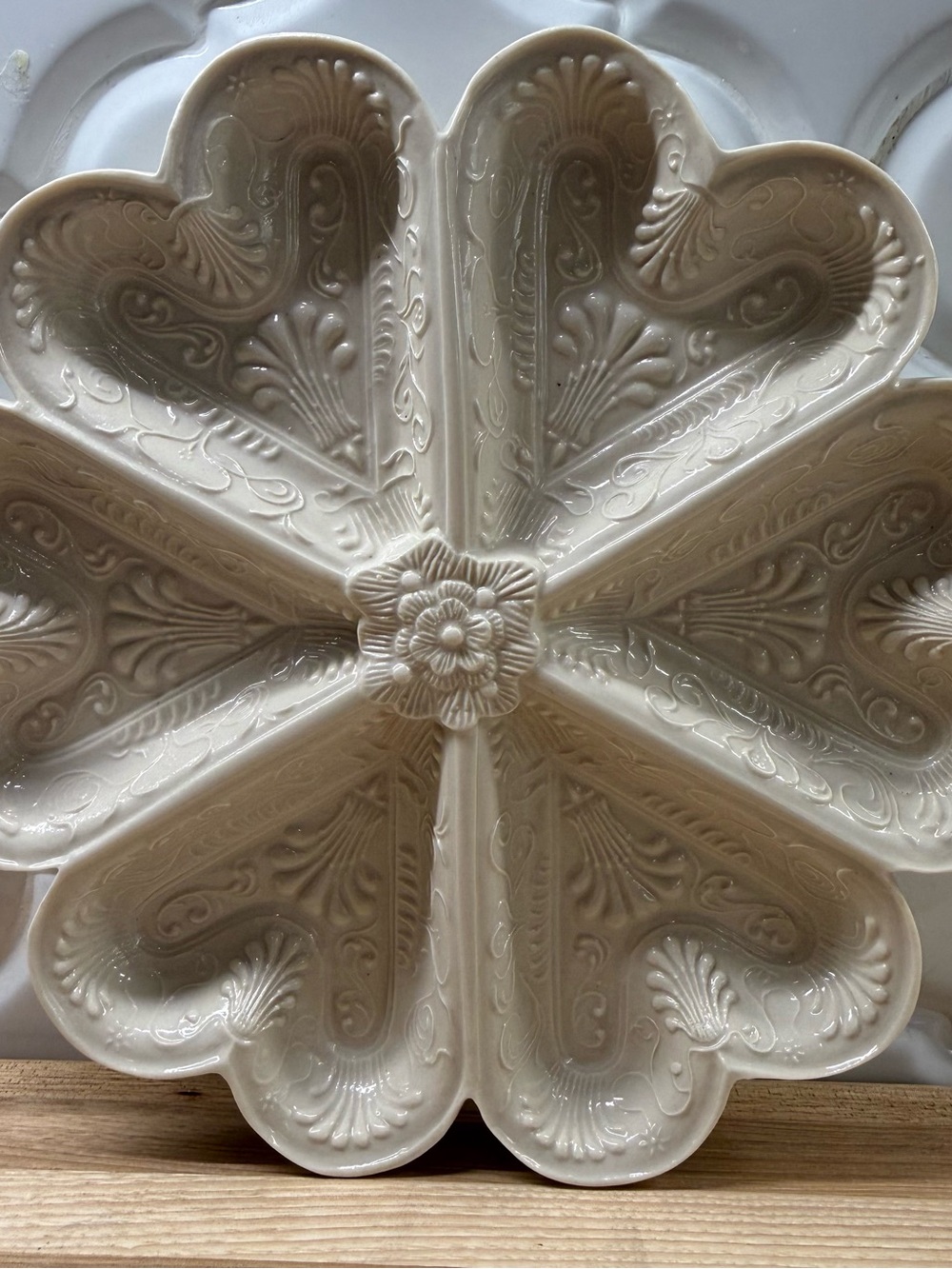 Vintage MMA Metropolitan Museum of Art Staffordshire Heart Shortbread Dish Tray